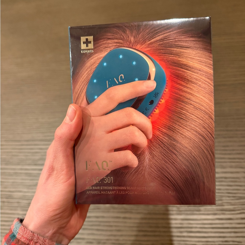 FOREO Blue Hair Strengthening Tool